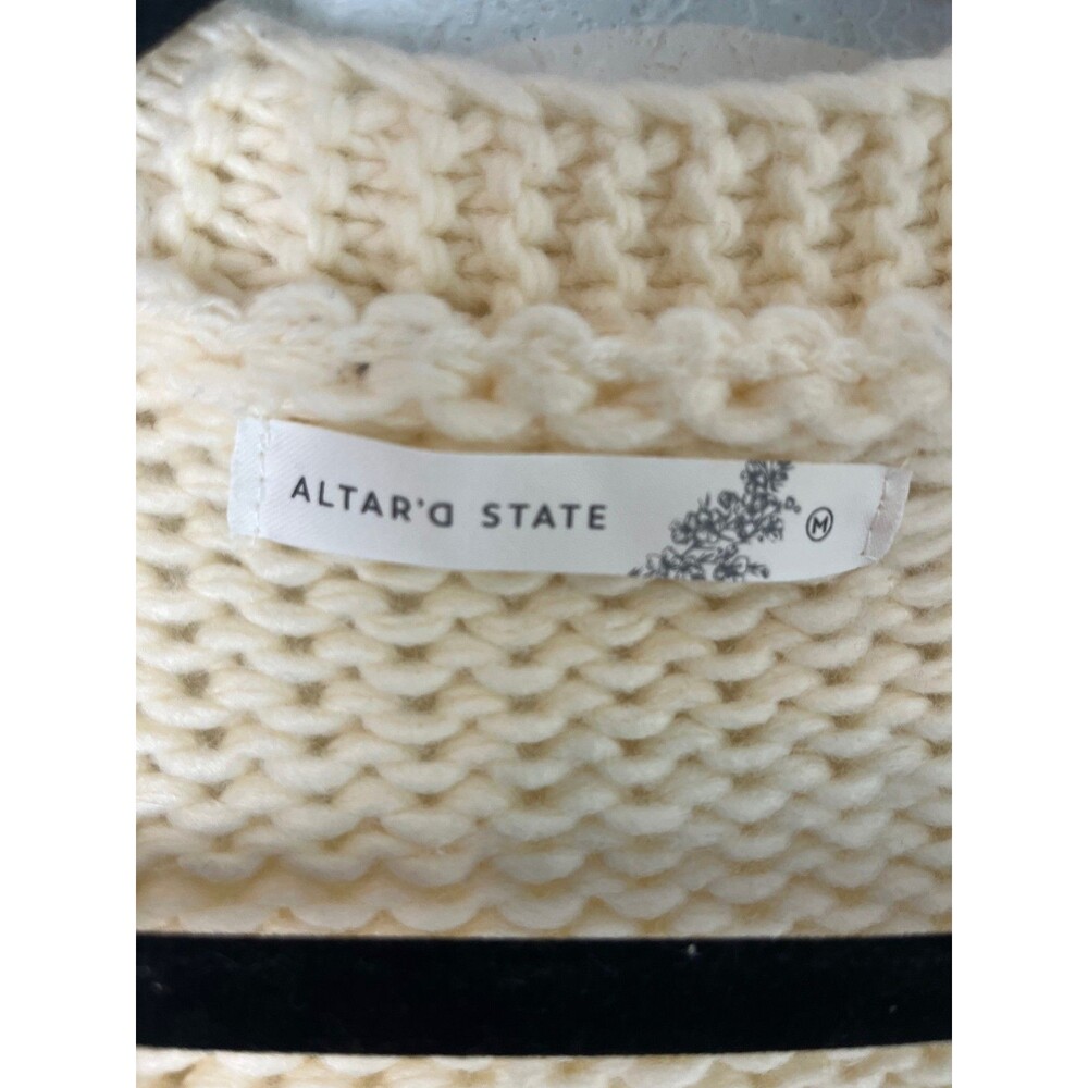 Altar'd State Sweater Womens Medium Chunky Knit Cardigan Pink Bow Cute Cozy Pull - Picture 2 of 8